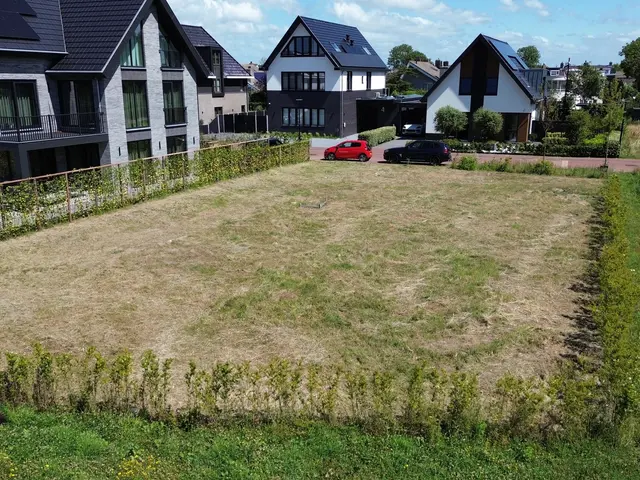 Kennemerlandrecht 1, BEVERWIJK