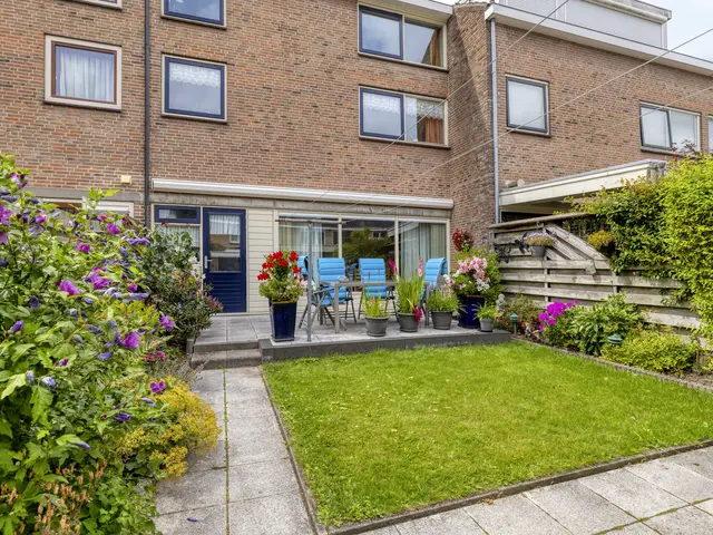 Middenweg 316, HEERHUGOWAARD