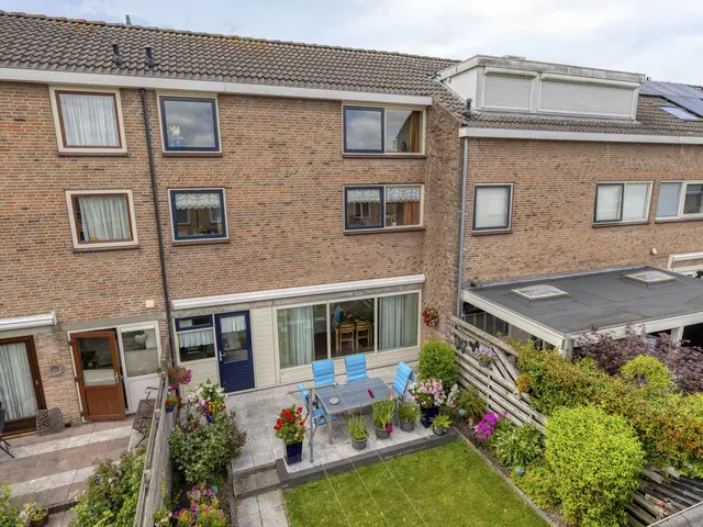 Middenweg 316, HEERHUGOWAARD