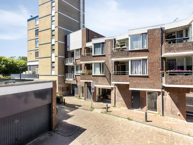 Meerstraat 12, BEVERWIJK