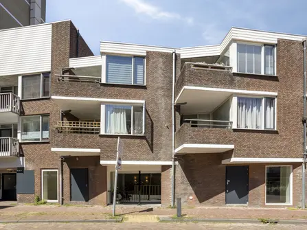 Meerstraat 12