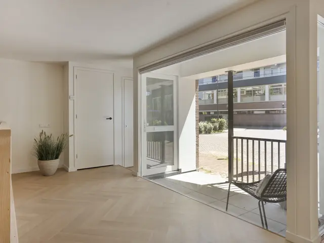 Meerstraat 12, BEVERWIJK