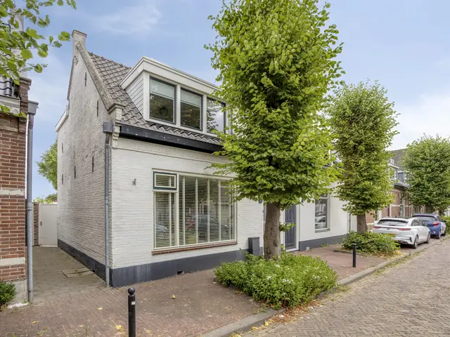 Arendsweg 79, BEVERWIJK