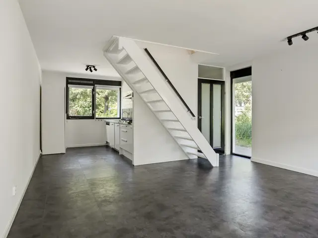 De Spin 32, UITGEEST