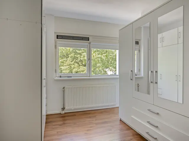 De Spin 32, UITGEEST