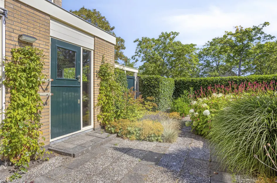 J.J. van Nesstraat 1