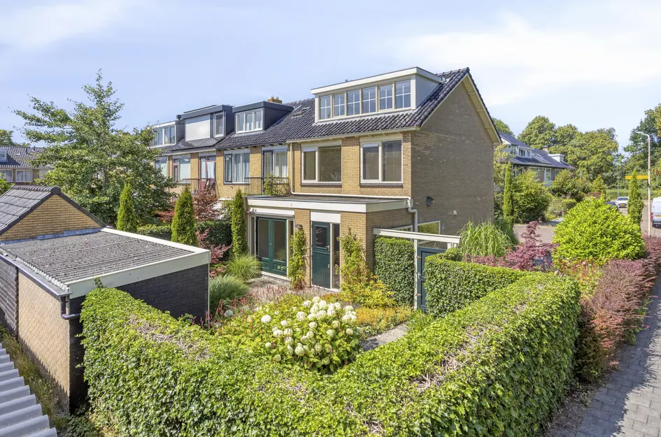 J.J. van Nesstraat 1