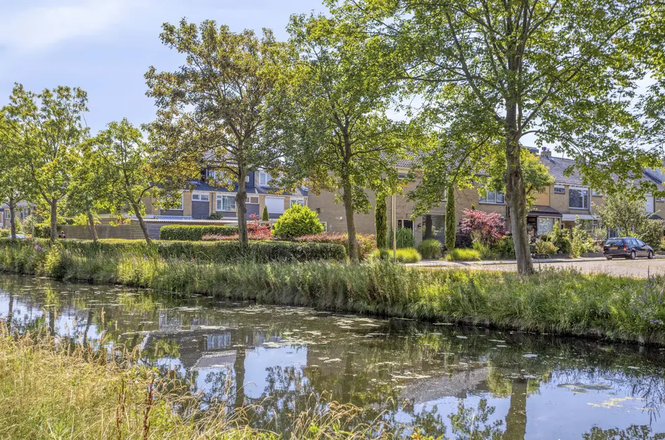 J.J. van Nesstraat 1