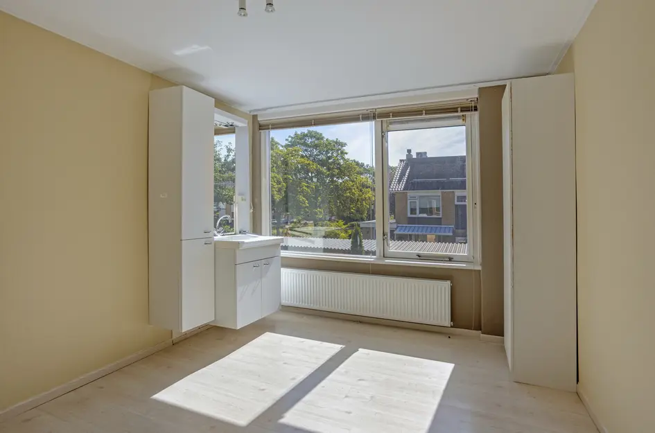 J.J. van Nesstraat 1