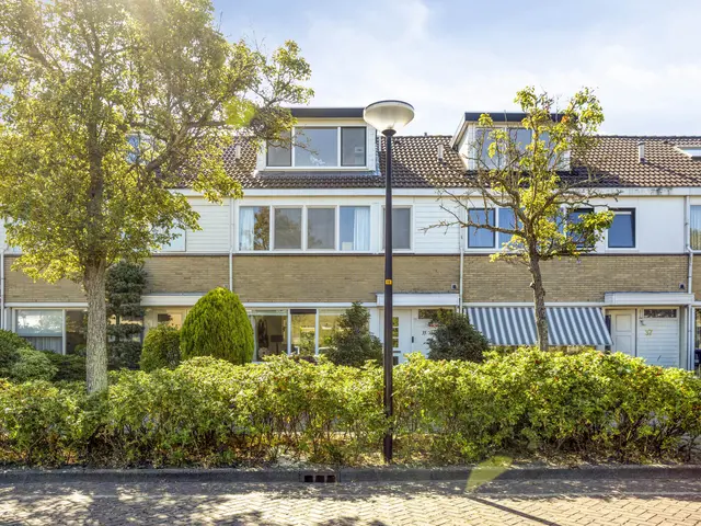 Calsplantsoen 35, BEVERWIJK