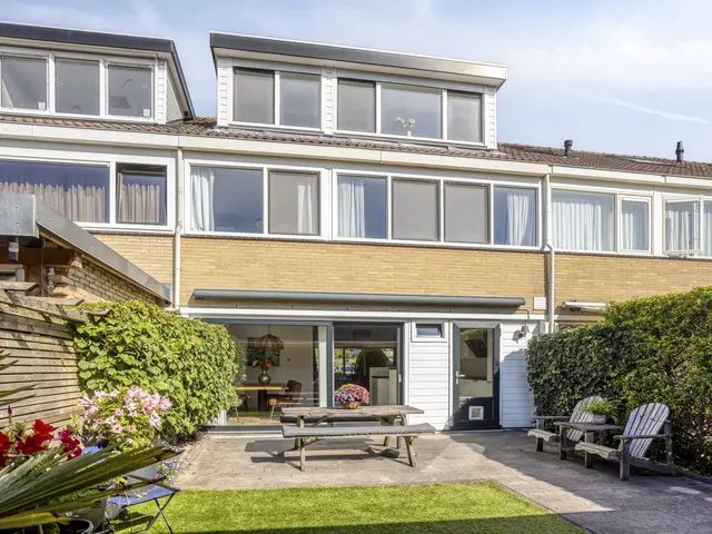 Calsplantsoen 35, BEVERWIJK