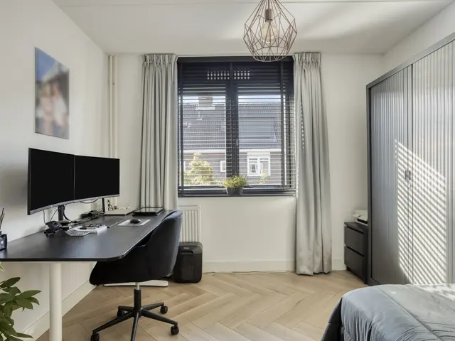 Salvador Allendelaan 19, BEVERWIJK