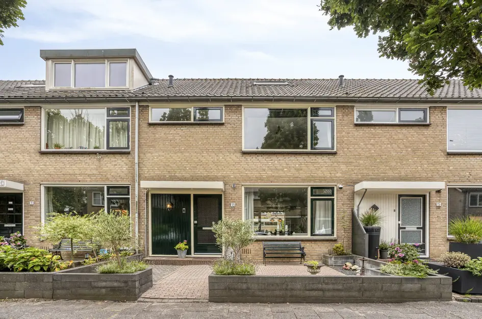 Burg Verstegenstraat 13