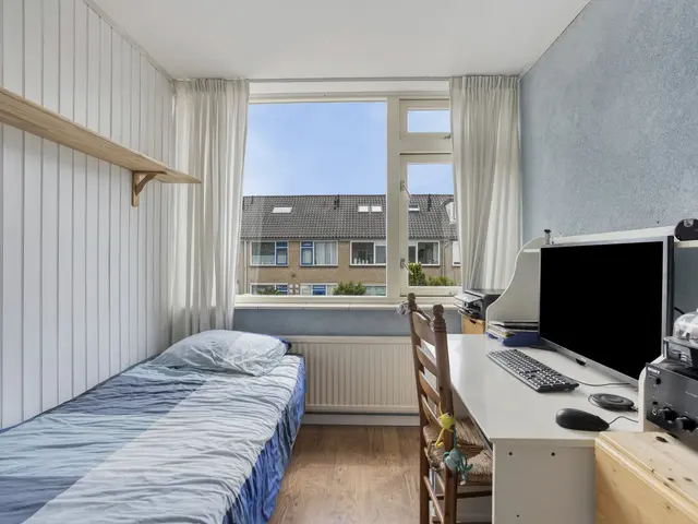 Burg Verstegenstraat 13, Westzaan