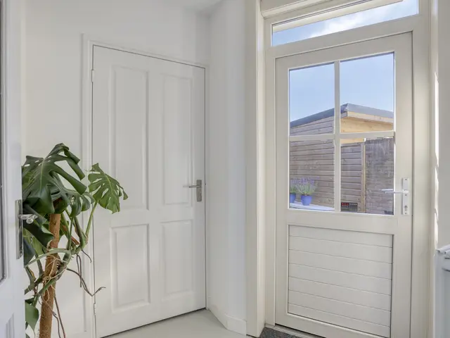 Hoorne 28, UITGEEST