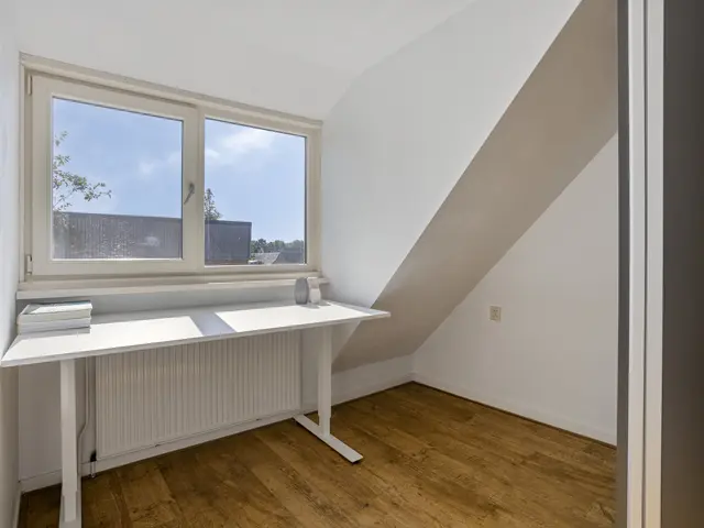 Hoorne 28, UITGEEST