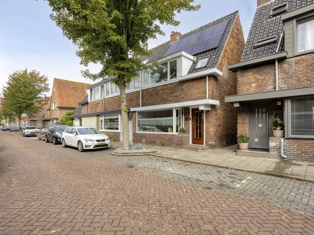 Watervlietstraat 39, VELSEN-NOORD