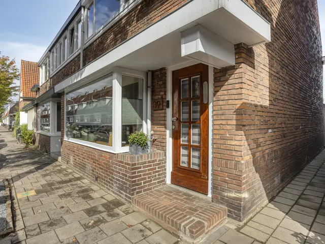 Watervlietstraat 39, VELSEN-NOORD