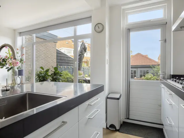 Watervlietstraat 39, VELSEN-NOORD