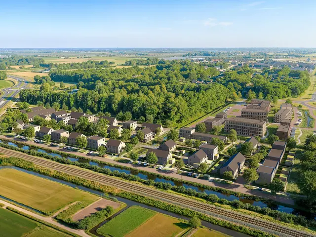 De Klamp 144 , HEERHUGOWAARD