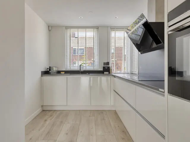 Hornstraat 6, OTERLEEK