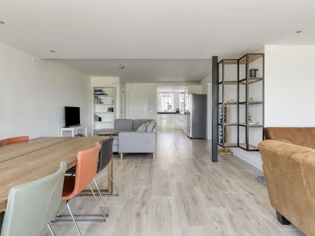 Hornstraat 6, OTERLEEK