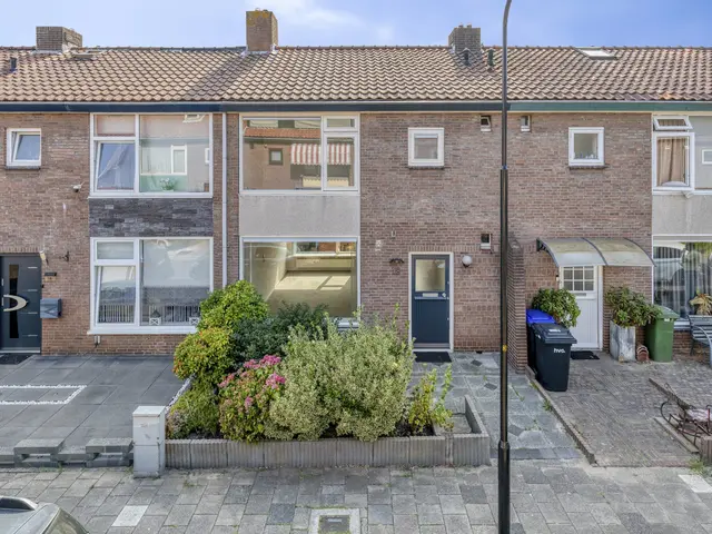 Peelstraat 18, BEVERWIJK