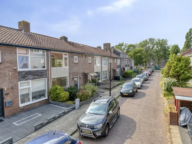 Peelstraat 18, BEVERWIJK