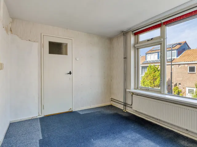 Peelstraat 18, BEVERWIJK