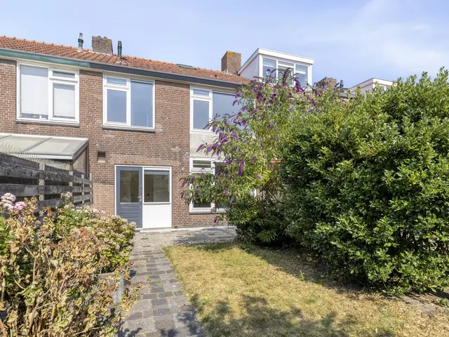 Peelstraat 18, BEVERWIJK