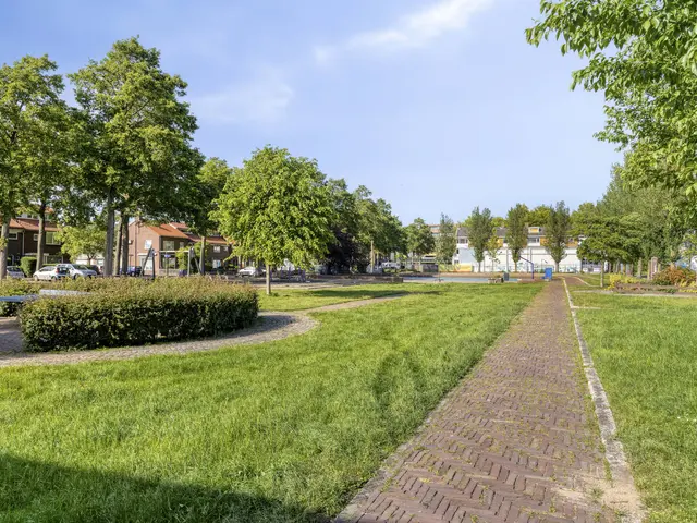 Peelstraat 18, BEVERWIJK