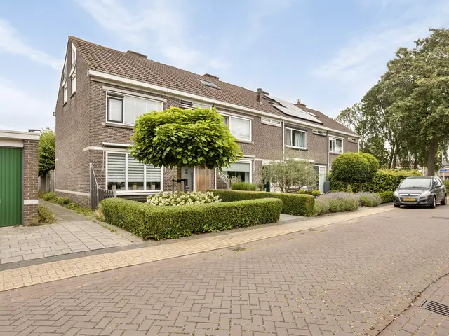 Prof ten Doesschatestraat 313, HEEMSKERK