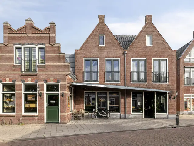 Middelweg 117b, UITGEEST