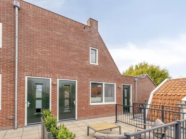 Middelweg 117b, UITGEEST