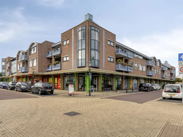 Middelweg 117b, UITGEEST