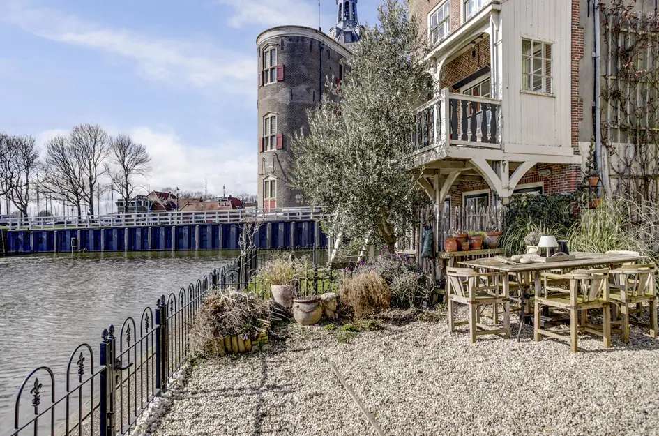 Zuiderspui 4