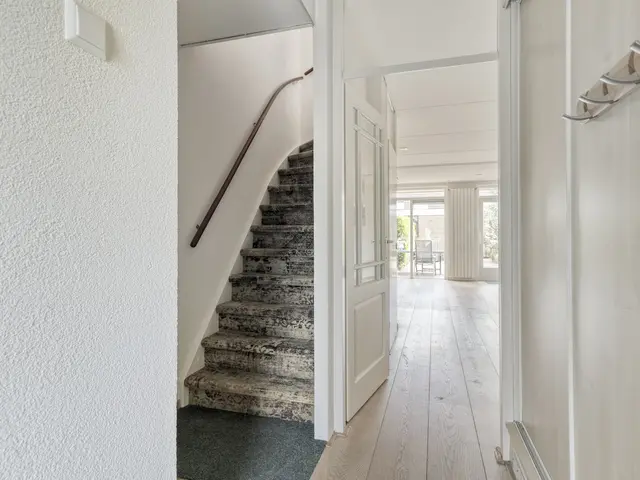 Lunenburg 27, HEEMSKERK