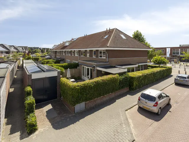 Benningskamplaan 1, UITGEEST