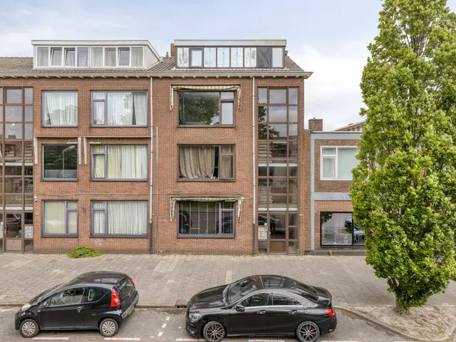 Stratingplantsoen 95, VELSEN-NOORD