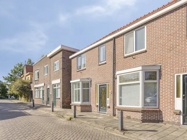 Ooievaarstraat 5, ALKMAAR