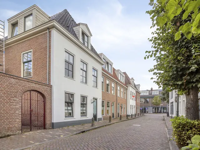 Middelweg 1d, UITGEEST