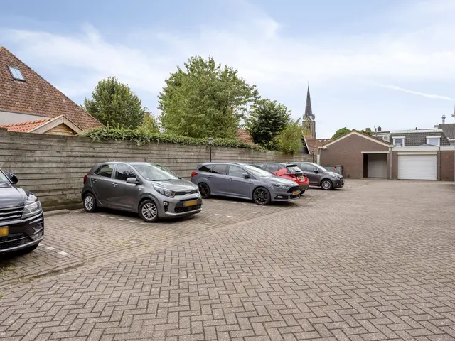Middelweg 1d, UITGEEST