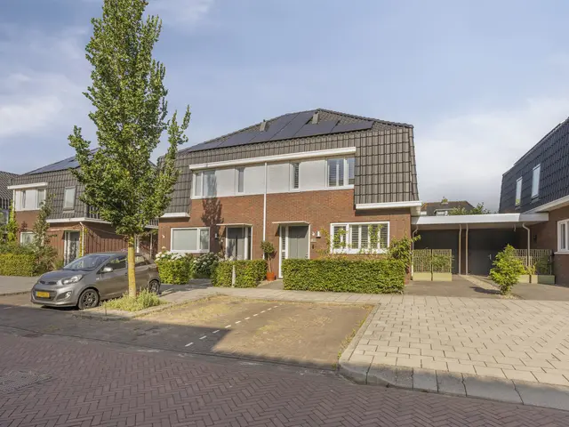 Ambachtsweg 46, HEILOO