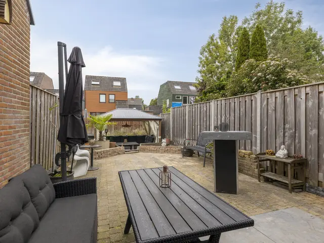 Leeuwerik 14, VENHUIZEN