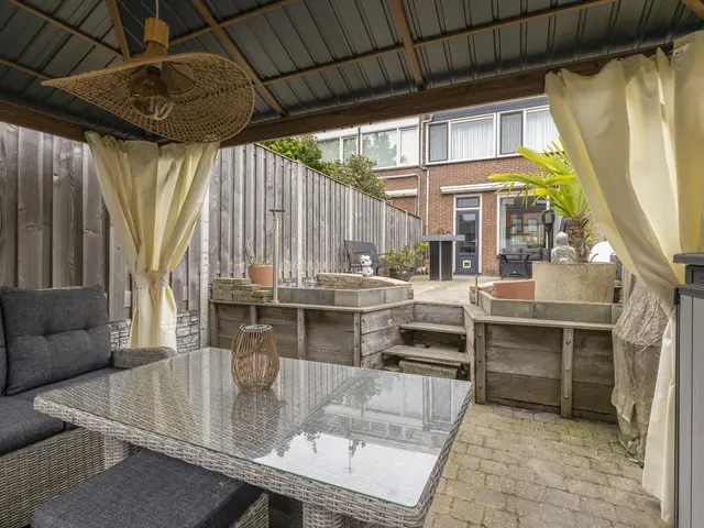 Leeuwerik 14, VENHUIZEN