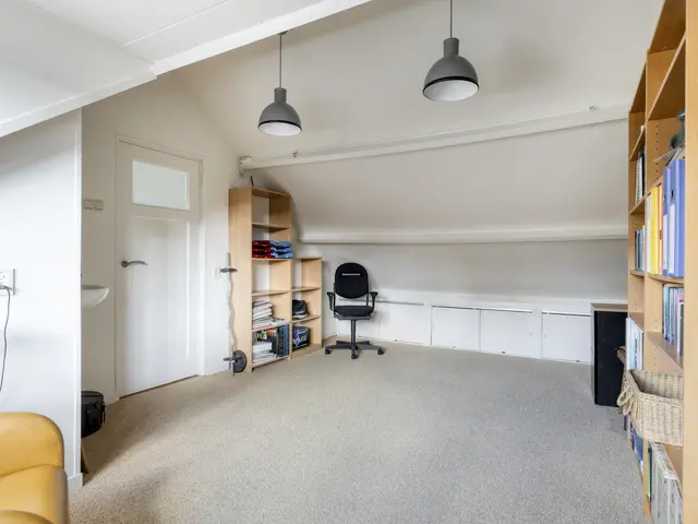 Van Bergenlaan 12, CASTRICUM