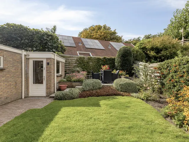 Van Bergenlaan 12, CASTRICUM