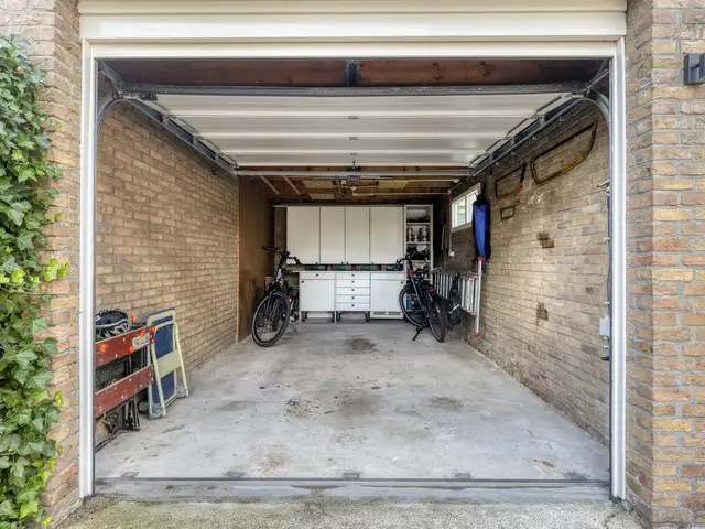 Van Bergenlaan 12, CASTRICUM