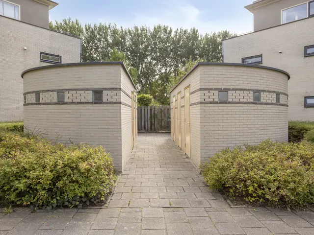De Boog 80, HEILOO