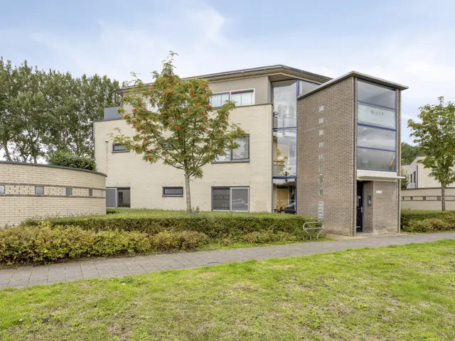 De Boog 80, HEILOO
